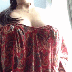 justanotherlonelymommy:  Undress me