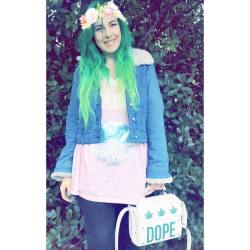 Trying to stay positive when the worlds falling is hard, I&rsquo;m slowly trudging forward!✌🏻️💚  #greenhair #pastel #kawaii #dope #pokemon #pokemontrainer #pokemongo #stayactive #weed #snapfilter #ootd #dollskill