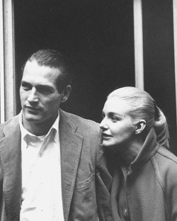 wehadfacesthen:  Paul Newman and Joanne Woodward, 1960, photo by Gordon Parks [detail]