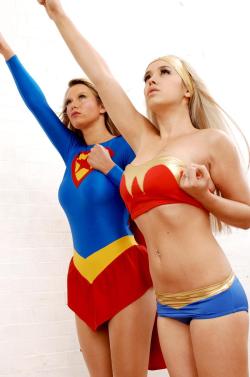 bassman469:  nude-superheroines:  Supergirl and Wonder Woman cosplay  I love superheroines! Come save me from boredom!