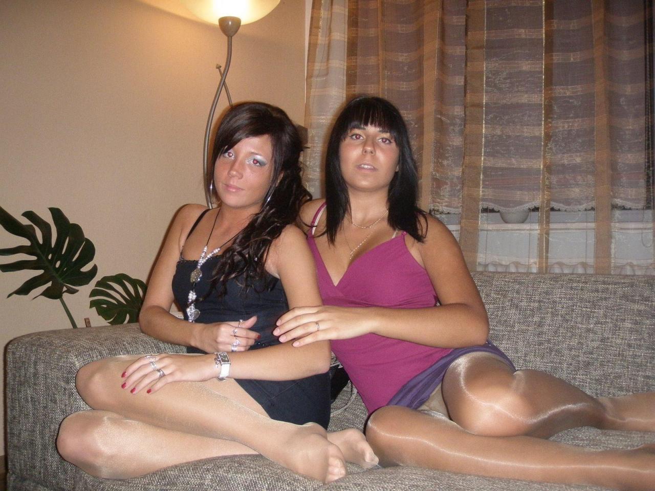Young teen girls pantyhose