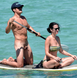 bizarrecelebnudes:  Orlando Bloom - British Actor (Part 1) Don’t know why he felt the need to kayak naked in front of a bunch of cameras but who’s complaining? Great dick. Never thought we’d see him fully naked.  