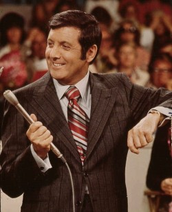 kwebtv:   Monte Halparin, OC OM (August 25, 1921 – September 30, 2017), better known by the stage name Monty Hall, game show host and producer, best known as the long-running host of Let’s Make a Deal. Hall started his career in Winnipeg at CKRC radio,