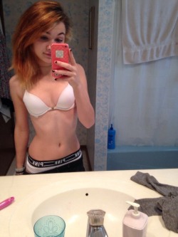 snapkikteens:  snapkikteens:  So I’ve got like +100 pics of this girl nude and NN so…. She’s Amanda and is from tumblr…. So, how bad do you want her… This blog has like 1,600 followers so I need at least 400 notes in this pic to post them so…