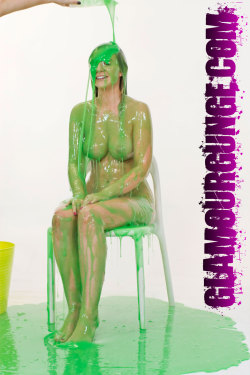 glamourgunge:  Jenna J in green slime 