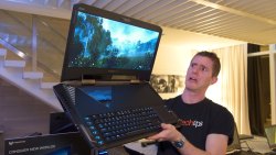 tmirai:  thefeelofavideogame:  sandalphom:  laughingsquid: Acer Predator 21 X, A Gigantic 18lb 񚅨 High-Powered Gaming Laptop With a Curved 21″ Display this thing is stronger than god  you turn this thing on and it melts through your table and floor