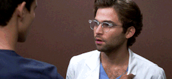 Alex Landi and Jake Borelli in “Grey&rsquo;s Anatomy“