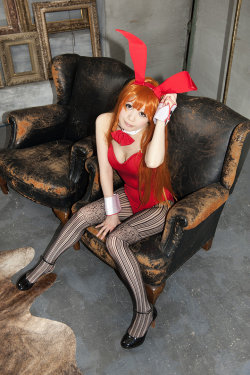 cosplayiscool:  Mikuru Asahina cosplay #8 by Shiizuku Check out http://cosplayiscool.tumblr.com for more awesome cosplay (Source: insane-pencil.deviantart.com) 
