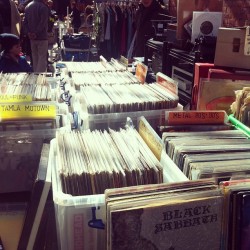 vv-and-hotel:  Another crate-digging shot from earlier today. #vinyl #vinyllp #vinylingclub #records #tynemouth #market #tynemouthmarket #stall #blacksabbath  CRATES!!