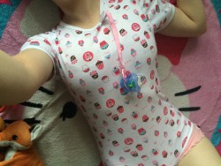 miniature-minx:  I finally had time to take pictures in my new cupcake snap crotch onsie that @bdsmgeek got me!✨ Onsie from: @onesiesdownunder  *do not remove caption*