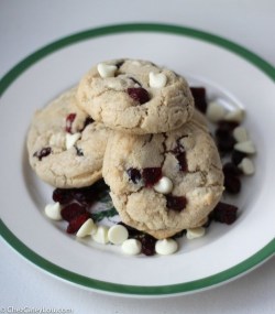 in-my-mouth:  White Chocolate Cranberry Cookies 