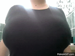 fortheloveofbigtits:  kisslikethelast:attempted to make a gif, idk if it worked^.^  Fuck yes it did and thank you