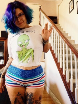 curvyblessings:  walkingwithmoonwolves:Sometimes when life gets weird, you just have to get weird with it 👽 Such a beautiful woman.  I love the fact that she owns her body, and to me that makes her sexier.