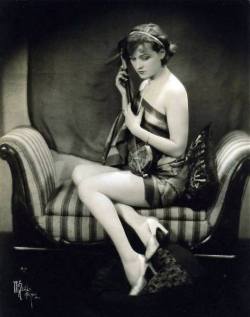 Dorothy Revierpainted-face(s)