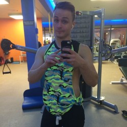 doodlehobbit:#gymtime #gymselfie #workout and get #sweaty for those #muscles #musclehobbit #AndrewChristian #actrophyboys this tank top makes me feel SUPER cute ^.^ dancing around like a fool #instagay #gayboy #gettingthere :———)