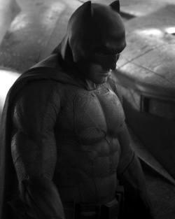 bakingandbatman:  New batsuit inspired by Frank Miller’s The Dark Knight Returns. xx