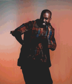 hip-hop-lifestyle:  Kanye hittin’ that gangsta lean.