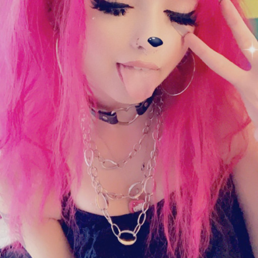 lolxtakxtten:  someone paypal me money to buy lingerie and sex toys 