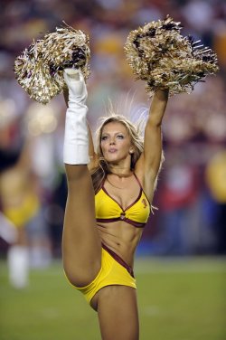 NFL Cheerleader Sexy Spread Legs