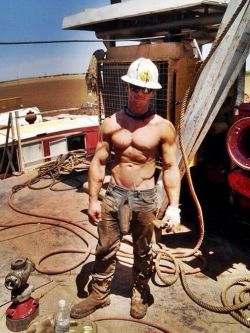 mystraightbuddy:  tobybagain:  worker   I’m not even sure that’s real, but…