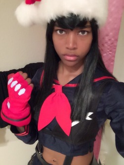 hanabihimesama:  Holiday Senketsu Satsuki is ready to go for tomorrow (well, today)! Now if only my eyes weren’t so dry so I could wear the circle lenses &gt;_&gt;   O oO &lt;3