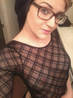 AndeeDollface wearing a seethrough top in this hot self-shot pics
