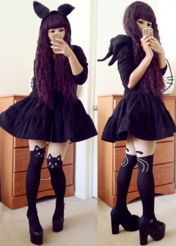 dolldelight:  Blackberry!~ ^w^ Bunny Hoodie Dress 35$, Kitty Tights 15$ both free shipping!