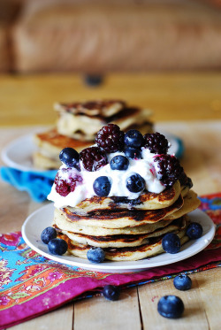 foodophiles:  Pancakes with Greek Yogurt &amp; Berries 