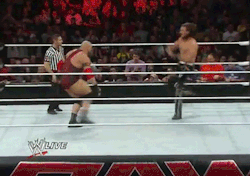 dixiewildflower:  Drew planting his foot in Ryback’s face!