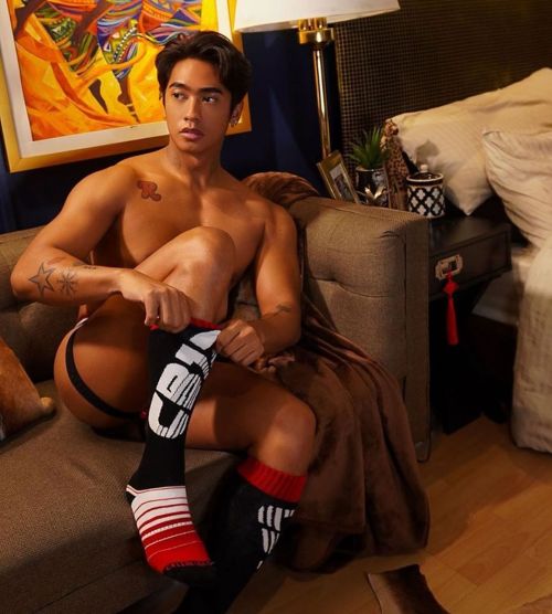 timoteostudio:  What are u you doing to #flattenthecurve ?! #STAYHOME AND #GEARUP like @heyrenzp x @cellblock13la Velocity Socks https://timoteo.net/search?q=velocity get yours now! #cellblock13 #cb13 #menswear #socksfetish #footfetishnation #gearfetish