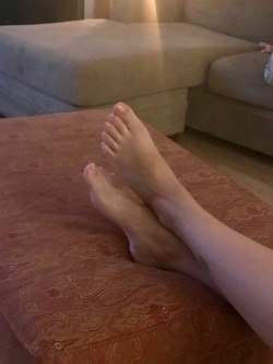 feetnassluv:  Wife’s pretty feet resting before Halloween. More cummy soles and toes coming soon😉