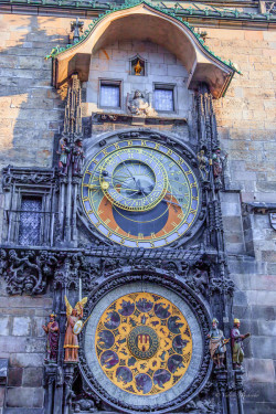 vacilandoelmundo:  Prague Astronomical Clock, Prague, Czech Republic 