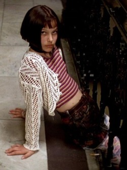 laughter-in-thedark:  Mathildas outfits in Leon the professional