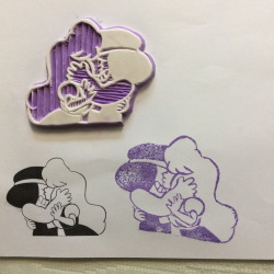 endercursty:  oops i made a rupphire stamp for the rupphire bomb fuck details i.e. sapphire’s finger and ruby’s eyes sapphire’s hair is probably the best thing that happen to me today 