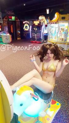 ColossalCon 2016 was wild!Shadow Rise made her first ever convention debut in the perfect place for her&hellip;  A god damn water park! And yet, I was more excited to grab a pic in the arcade. Keep a look out for official Rise shots from the con on the