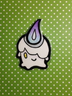 kittyskrafts:  Litwick #607  Pokedex Entry: Litwick shines a light that absorbs the life energy of people and Pokémon, which becomes the fuel that it burns.  With Halloween this month I’ve got some spooky Pokemon coming your way.   -Kasey 