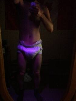 omg-diaperedwomen:  daddyjesseblog:  pics of my wearing depends diapers   follow him hes new to tumblr