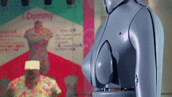 slbtumblng:  sixpenceee:  This robot mannequin can transform into any body size or shape! (Source)     the future is now~ &lt;3