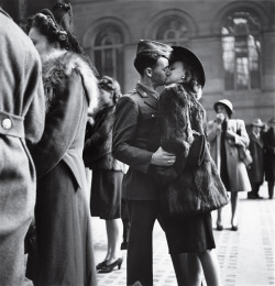 l0ver-s:  dysphorism:  crescendowls:  youthpalms:  missarolp:  An American soldier kisses his girlfriend goodbye at Penn Station, New York, 1944.  this is heartbreaking  Photos like this make me wonder: Did he live? Did he ever return home? Did they ever