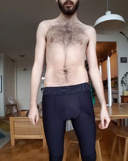 hawtcawk:It’s nearly warm enough to break out these running tights!
