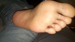 sasha-hot-feet:  Understanding a foot fetish and fetish toes. Horny foot fetish chicks online