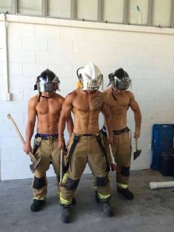brentwalker092:  3 super-hot gay models dressed up like firemen :) 