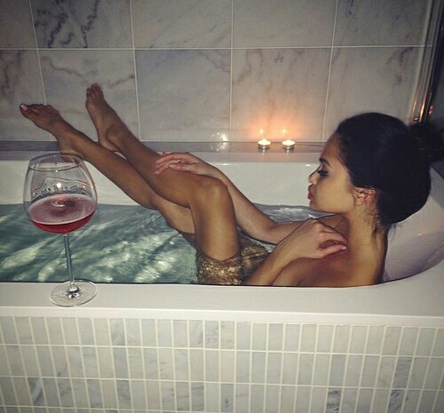 Romantic bathtube sexp