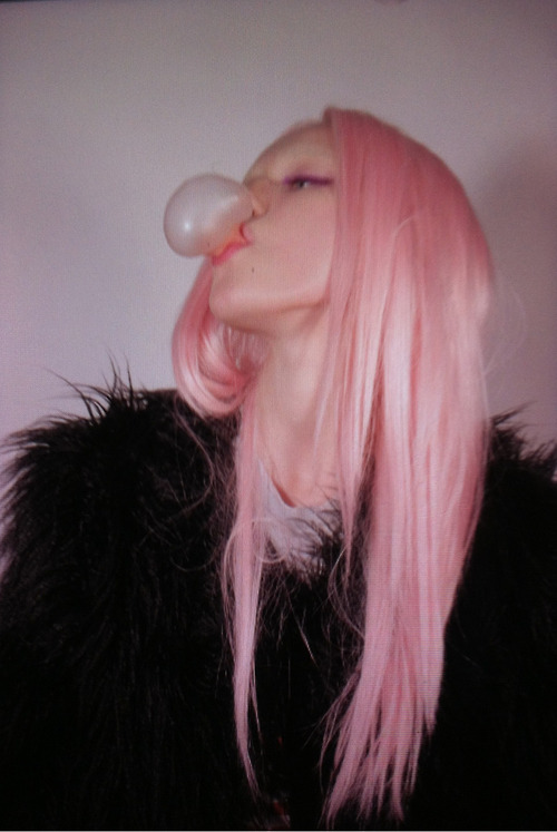 Bubble gum and blowjob