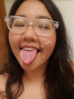lovelyybonnes: When Daddy said he wanna nut twice but you suck him so good you got all the cum in one go 💦💖