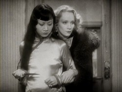 wehadfacesthen:  Marlene Dietrich and Anna May Wong in Shanghai Express  (Josef von Sternberg, 1932)