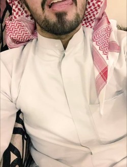 teamcut:  Hot Arabic guy (Saudi Arabia)