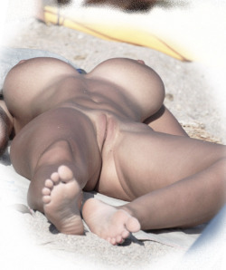 on the beach #nsfw #boobies