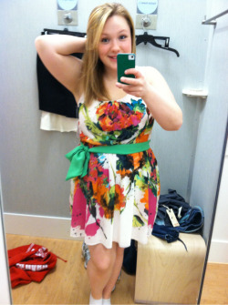 healthyforabetterfuture:  Obsessed with my new dress :)