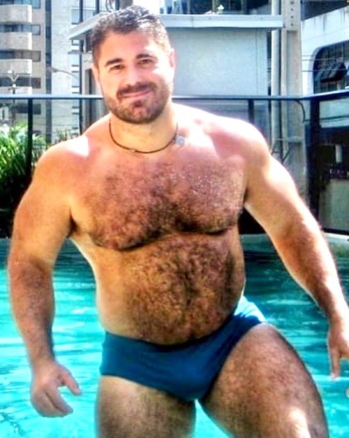 hungbob:  Share your bulge pictures: hung_bob@hotmail.com #uniformbulge #bulge #bulto #bigbulge #gay 